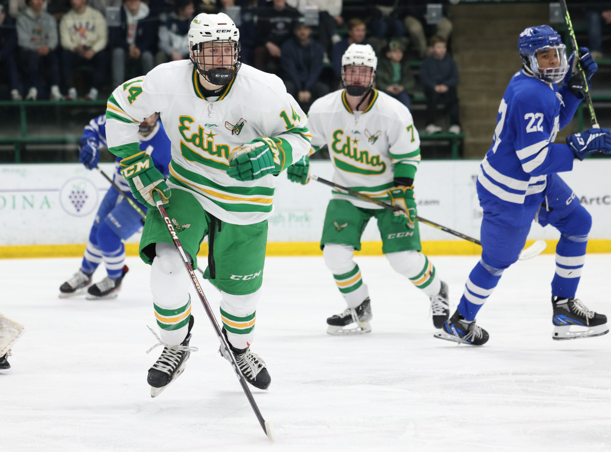Minnetonka vs Edina Feb11-23 Jeff Lawler4